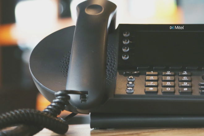 IP400 IP Phones Series