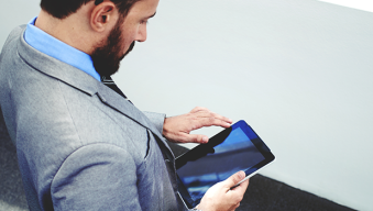 photo-en-blog-cloud-based-business-mobile-apps-keep-remote-teams-connected