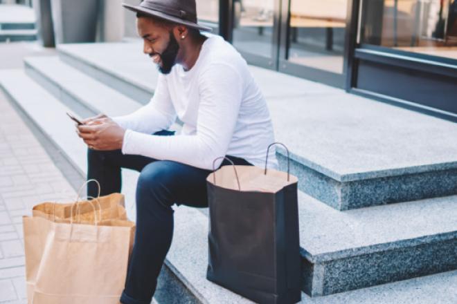 How to Step Into The Future By Implementing a Hybrid Shopping Experience