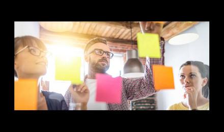 Pretty Post It People Hero