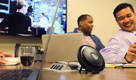 photo-en-blog-6-tech-trends-improving-collaboration-in-the-conference-room