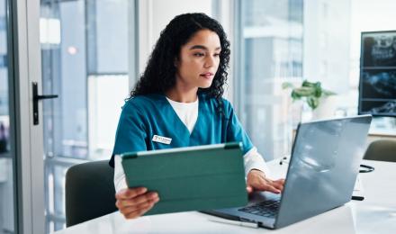 Des conversations à la conformité mitel