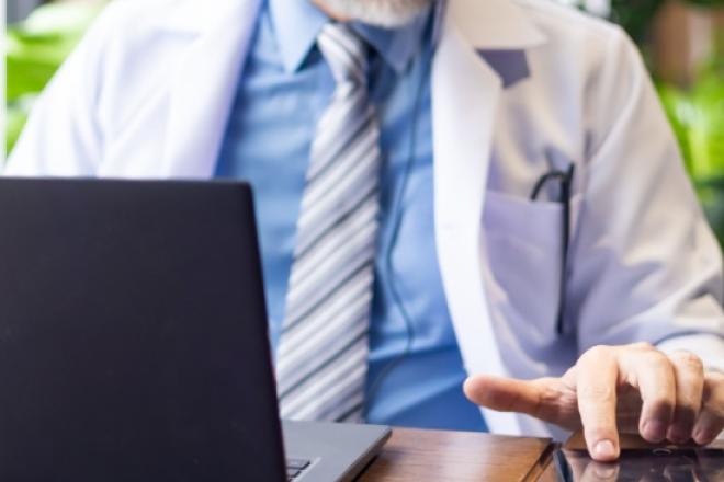 Mitel GenAI Healthcare header