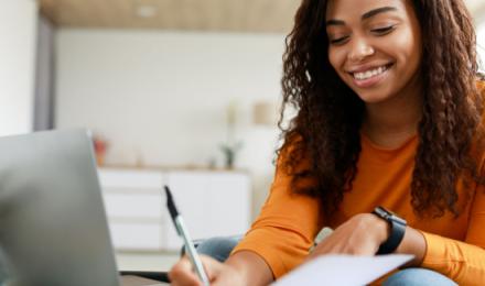 8 Business Communications Resolutions for a Successful 2023 header