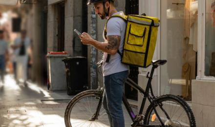 Frontline Worker Delivery Mitel
