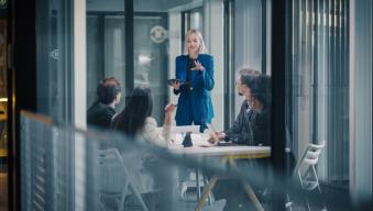 hybrid communications leadership mitel